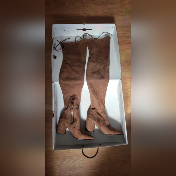 Aldo Over The Knee Boots - Picture 3 of 10